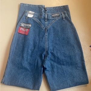 Vintage Rockies jeans size 8, regular length. Super cute and tags still on